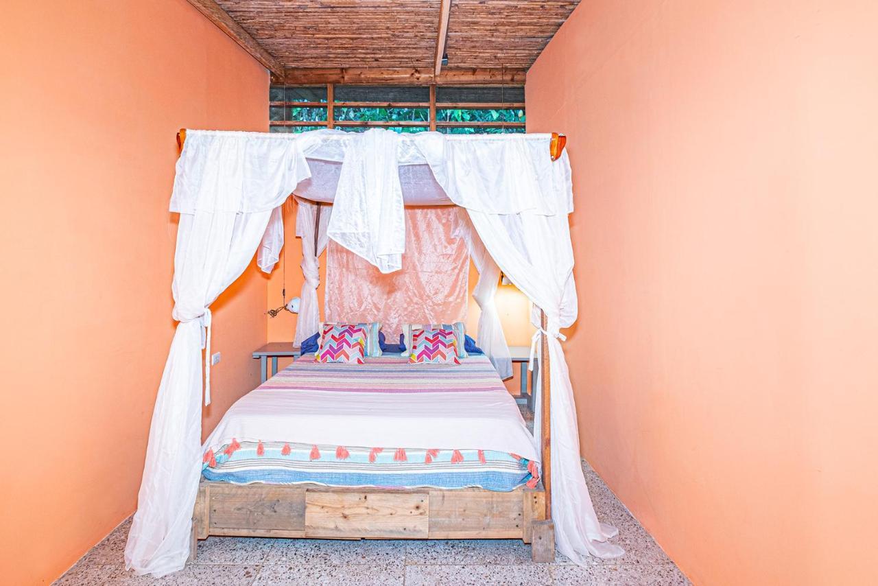 Casa La Colmena Villa Cahuita Bagian luar foto